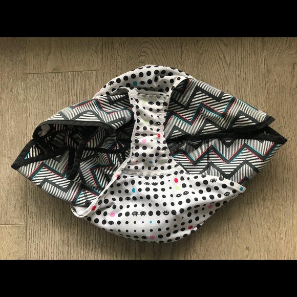 Lululemon Seawheeze Shorts 2014 Size 6 Chevron - Picture 4 of 5